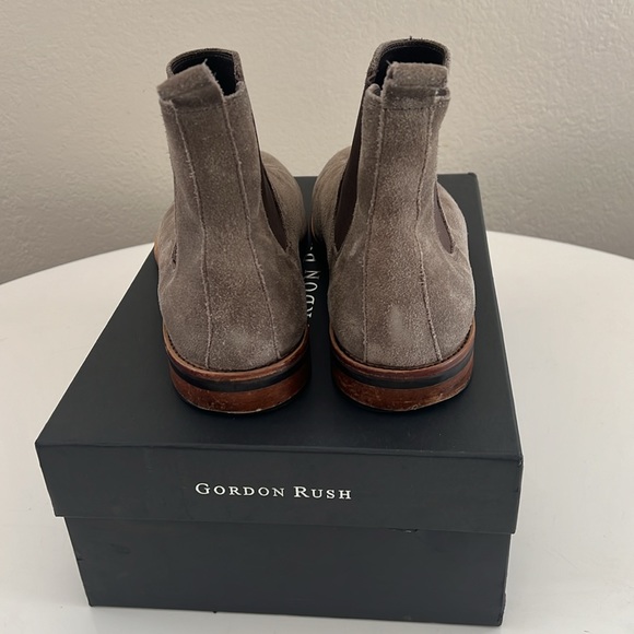 Gordon Rush “Wallis” Size 11 color: khaki/grey